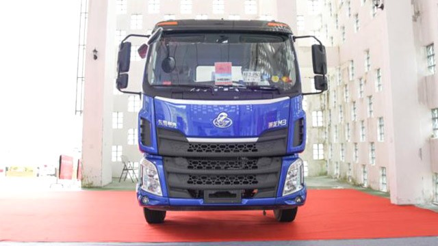 国六来了，抢鲜围观乘龙M3国六载货车，优势一探便知