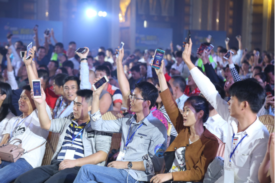 东风风行景逸1.5T智联型上市 团购会成交超过1000台1744.png