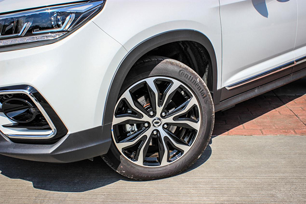 180710SUV06.jpg