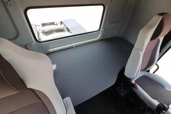 1530839643379063.jpg 166.jpg