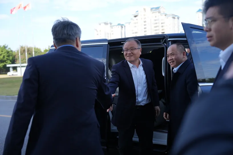 1764236885736107.jpg 4.jpg