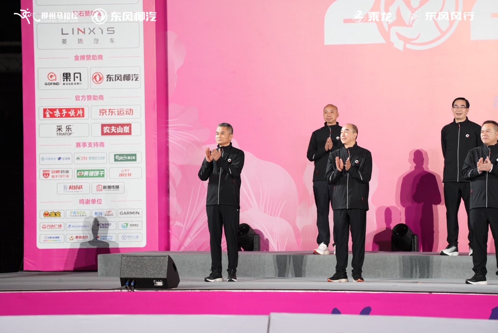 1775175959690909.jpg 935eeb98-7f46-4ad3-902f-a3668e14c39c.jpg